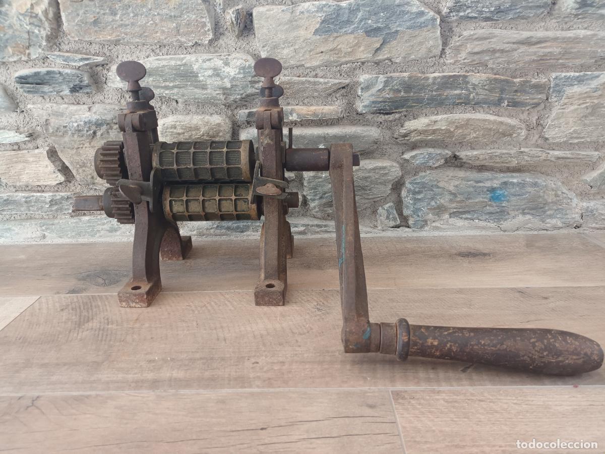 Antig&uuml;edades: MAQUINA PARA HACER CARAMELOS, DULCES. CARAMELERA. RODILLOS DE BRONCE