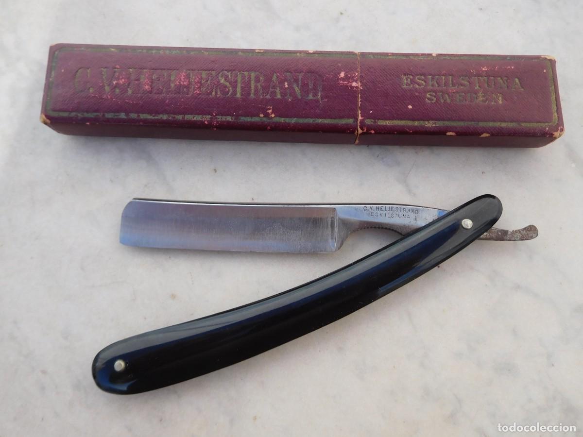Antig&uuml;edades: Navaja de afeitar antigua C.V. Heljestrand N&ordm;10 con su estuche