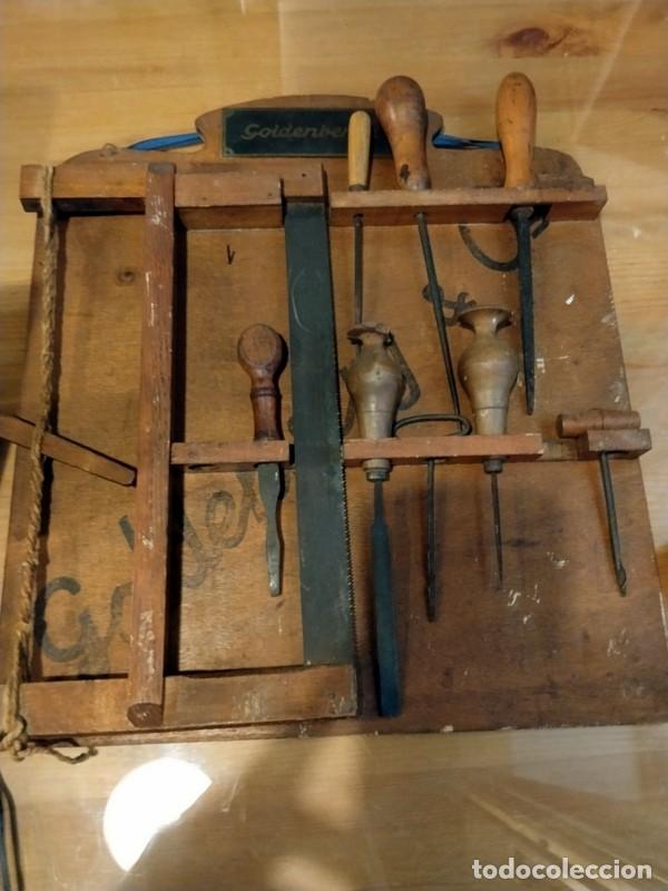 Antig&uuml;edades: ANTIQUISIMA TABLA DE HERRAMIENTAS DE CARPINTERO, GOLDENBERG, VER IMAGENES