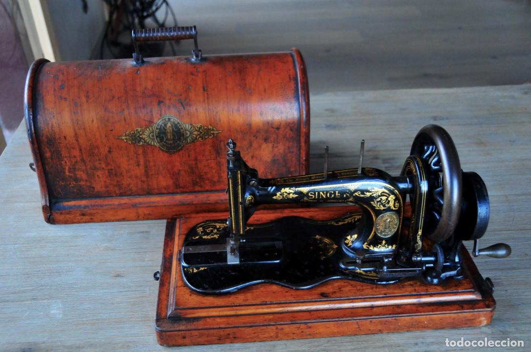 Antig&uuml;edades: Singer (c. 1886-1887) - Con tapa de madera original