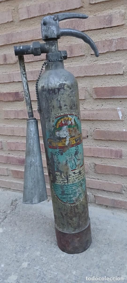 Antig&uuml;edades: Antiguo extintor de nieve carb&oacute;nica Parsi. Barcelona