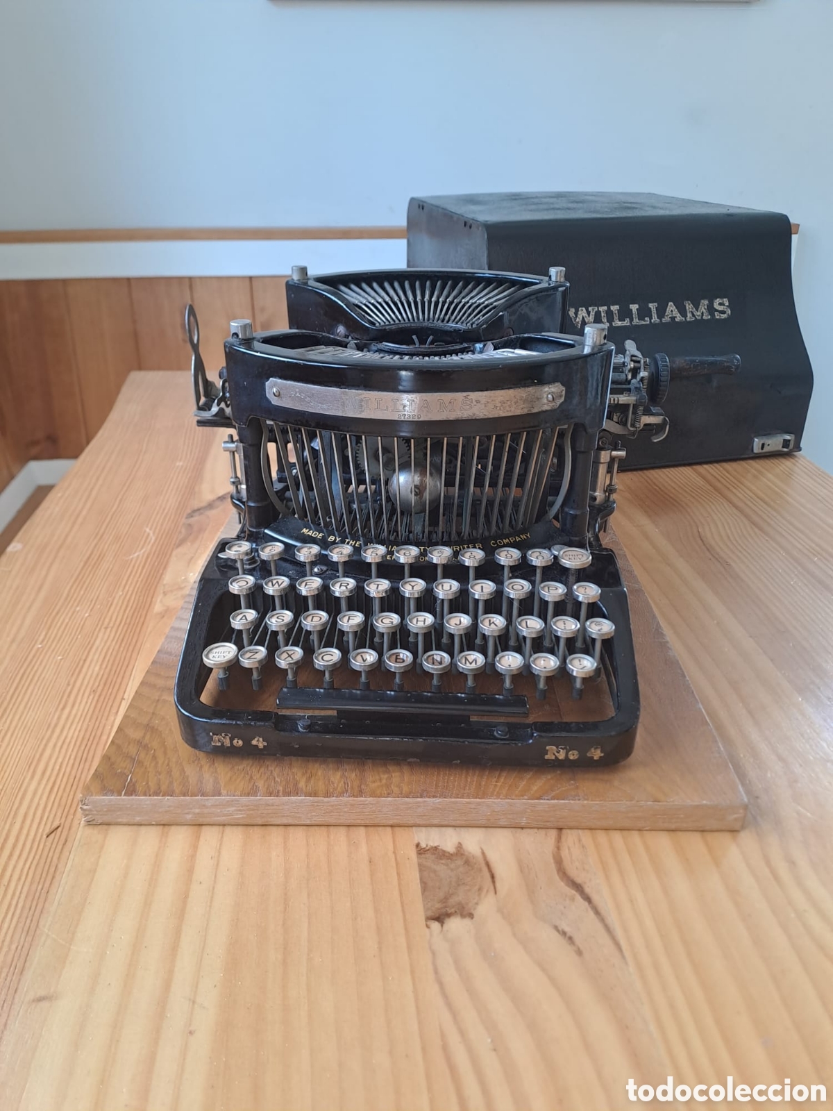 Antig&uuml;edades: M&aacute;quina de escribir Williams 4