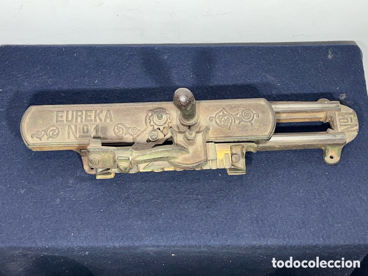 Antig&uuml;edades: Antigua herramienta de viticultura Eureka N 1