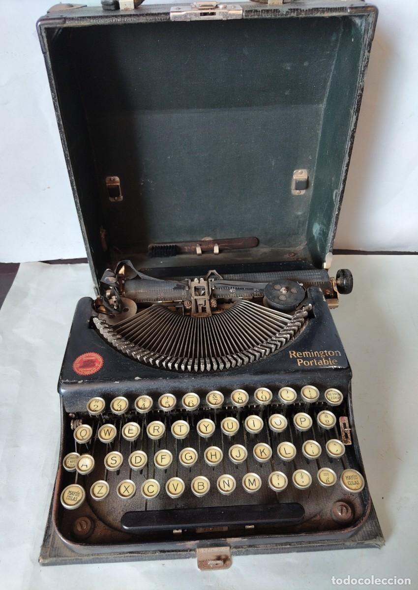 Antig&uuml;edades: M&aacute;quina de escribir Antigua Remington portable