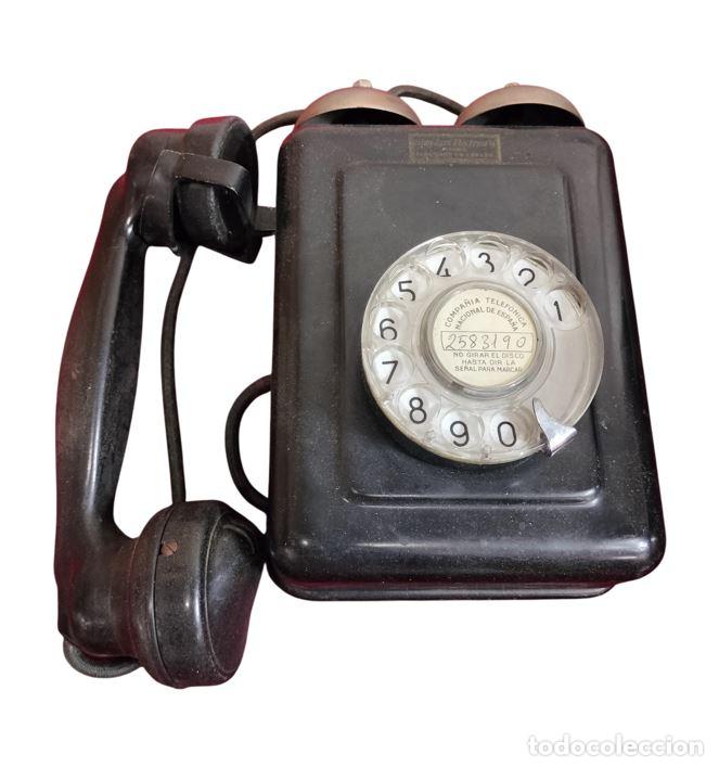 Tel&eacute;fonos: ANTIGUO TEL&Eacute;FONO DE PARED. STANDARD EL&Eacute;CTRICA S.A. HIERRO ESMALTADO Y LAT&Oacute;N. ESPA&Ntilde;A. C. 1950-60