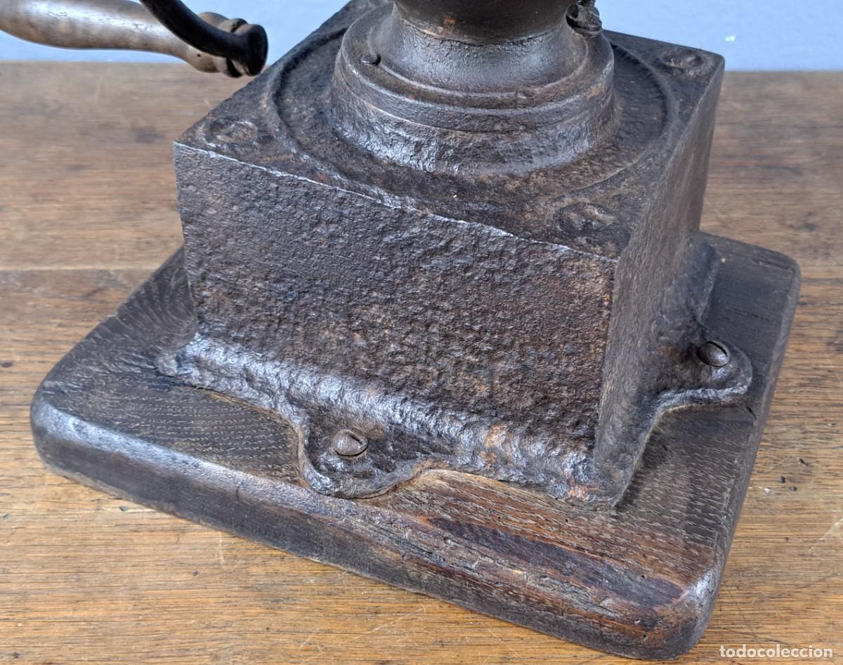 Antig&uuml;edades: Antiguo molinillo de caf&eacute;, finales del siglo XIX - Foto 13