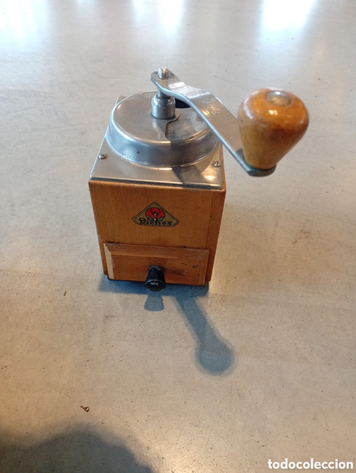 Antig&uuml;edades: Molinillo de caf&eacute; dienes - Foto 2