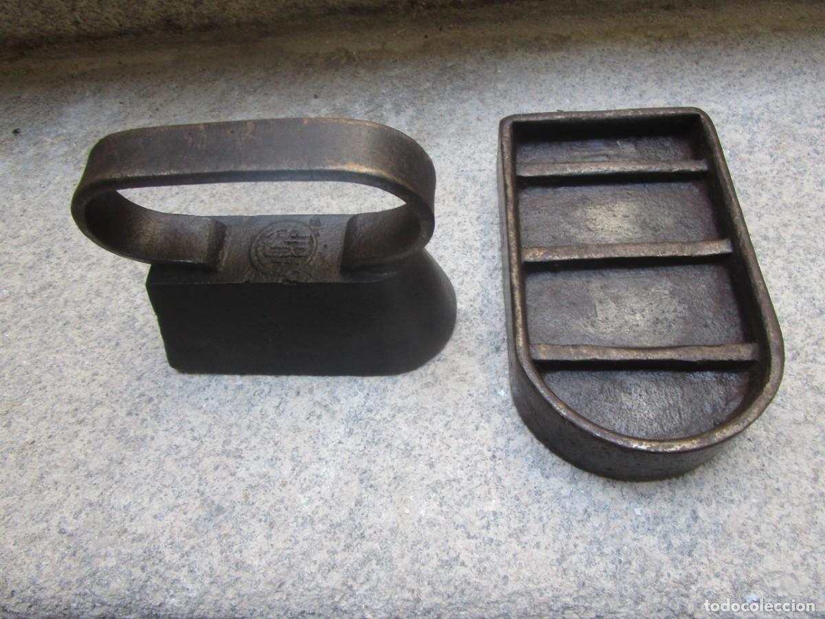 Antig&uuml;edades: PESADA PLANCHA DE HIERRO PARA SASTRE - 5,6KG, PARRILLA 18X10CM - LIMPIA LOGO ENTRE PUNTAS ARCO. + IN