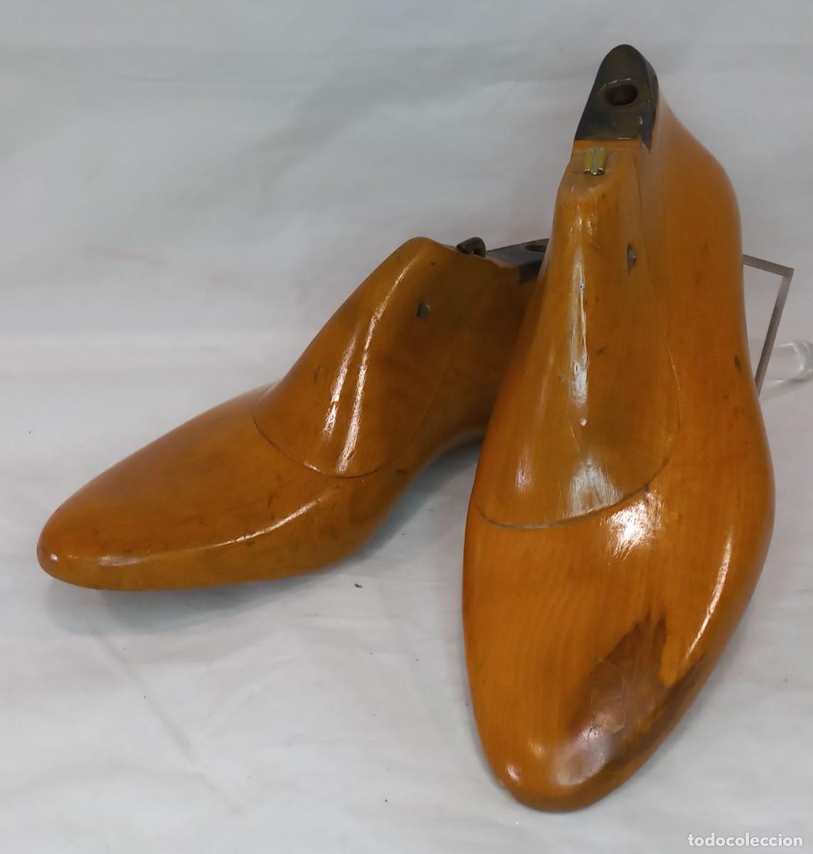 Antig&uuml;edades: HERRAMIENTA ANTIGUA DE ZAPATERO - PAR DE HORMAS DE MADERA DE CABALLERO