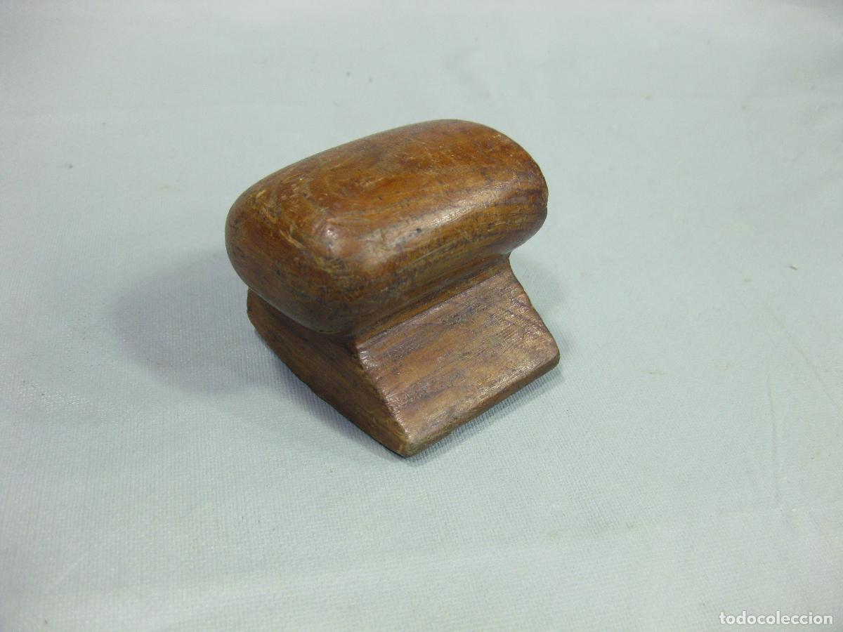 Antig&uuml;edades: ESPECIE DE TAS DE MADERA ANTIGUO. - Foto 2