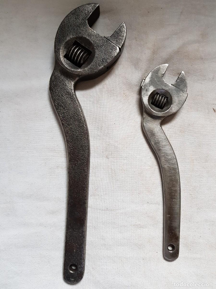 Antig&uuml;edades: Dos llaves inglesas marca Peugeot