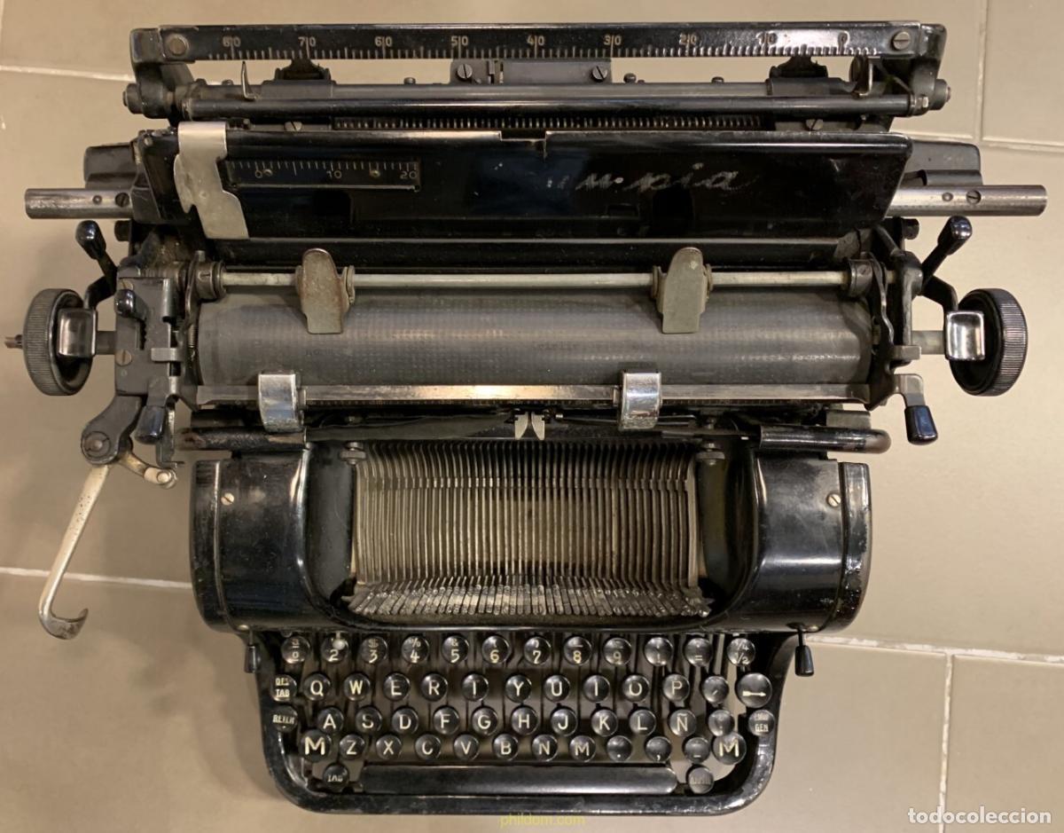 Antig&uuml;edades: MAQUINA ESCRIBIR OLYMPIA - Foto 2