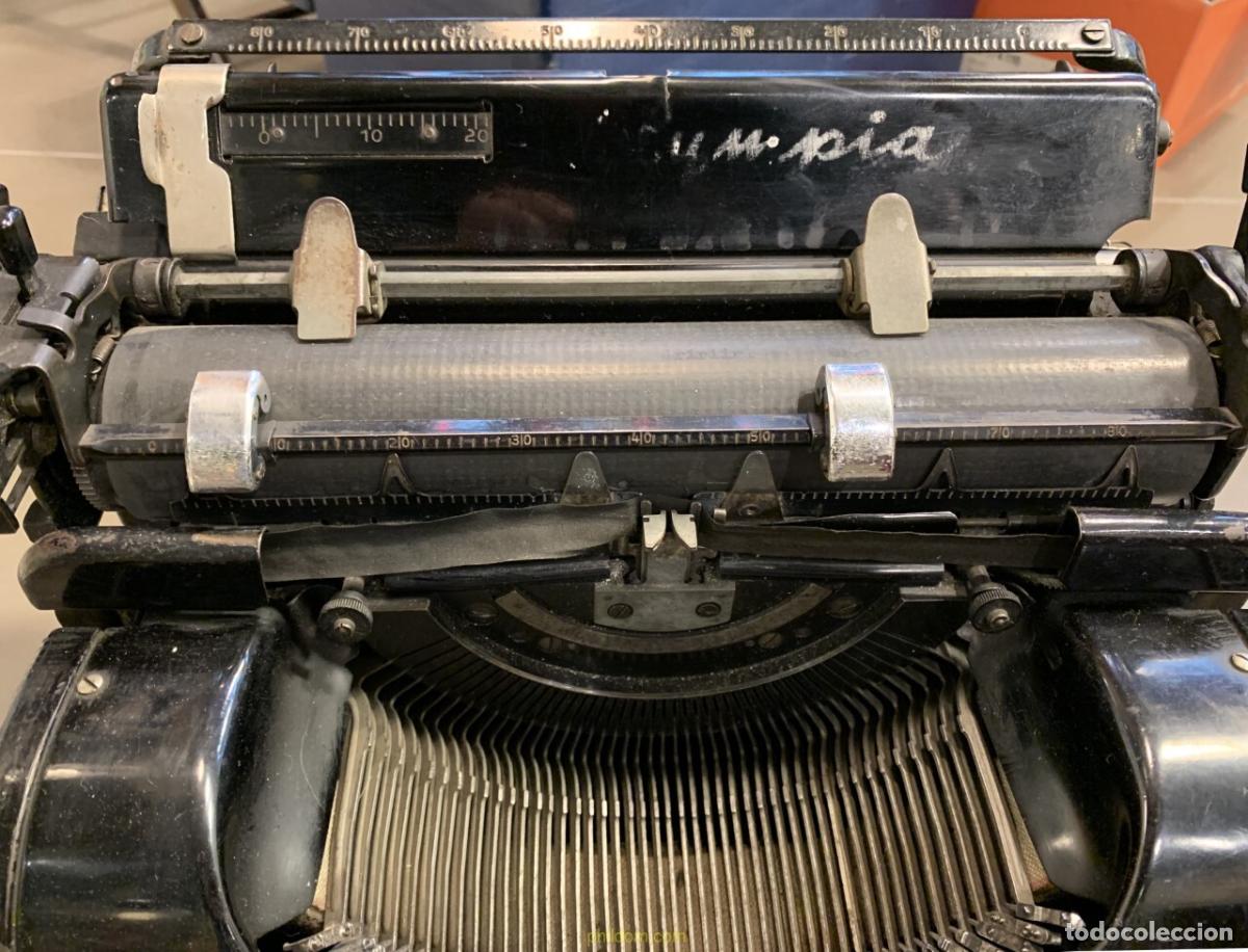 Antig&uuml;edades: MAQUINA ESCRIBIR OLYMPIA - Foto 3