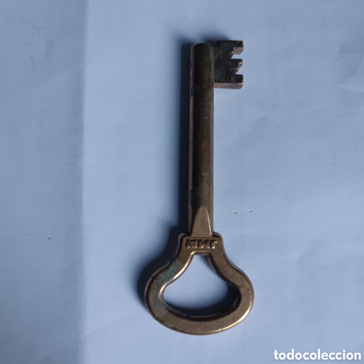 Antig&uuml;edades: ANTIGUA LLAVE DE BRONCE MACIZA - Foto 1
