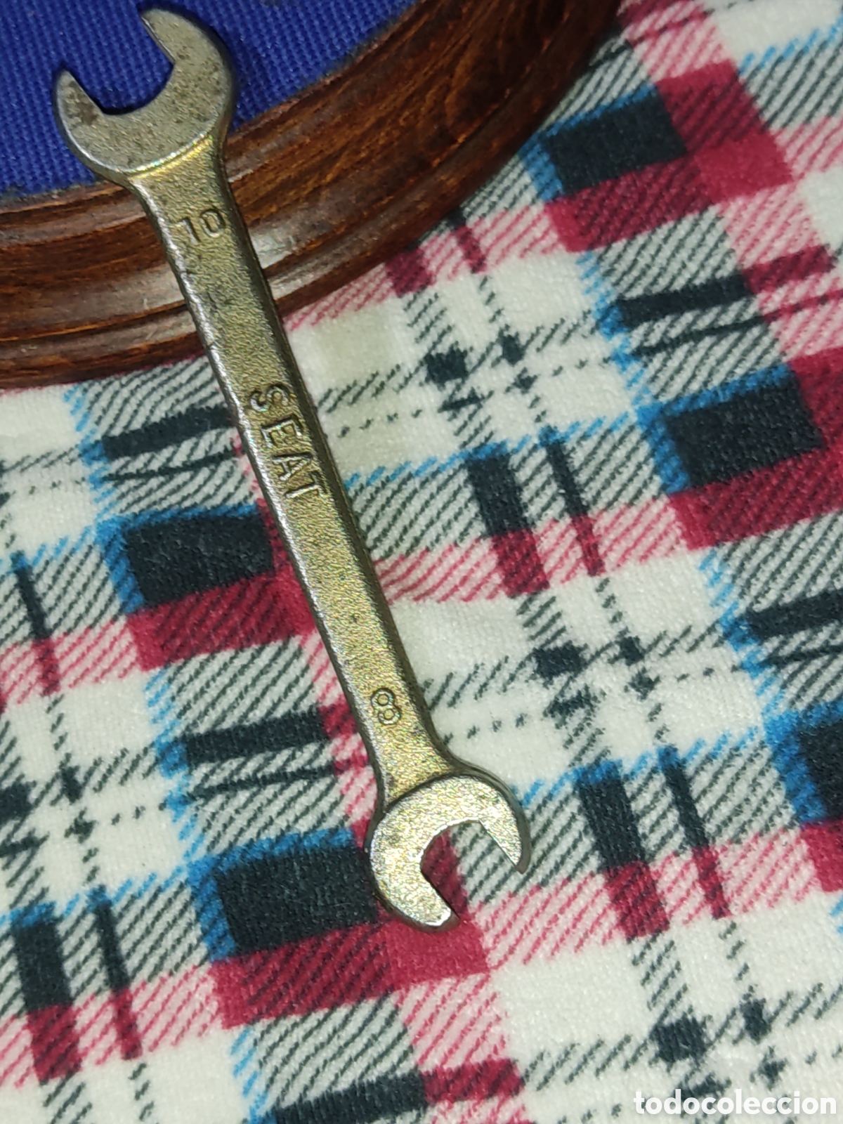 Antig&uuml;edades: Llave fija 8 - 10 de Seat.