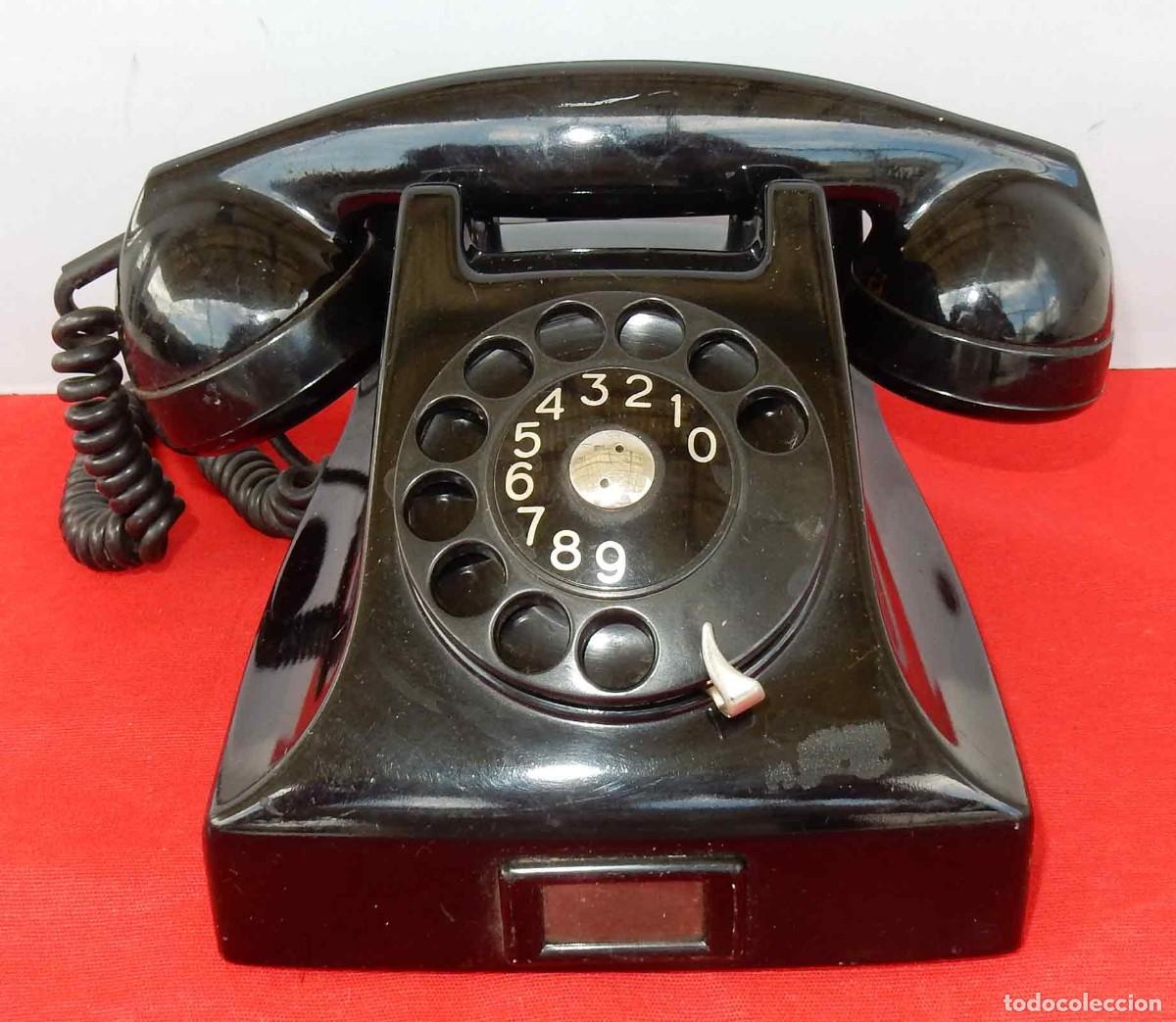 Phones: Tel&eacute;fono antiguo L M ERICSSON - de baquelita -
