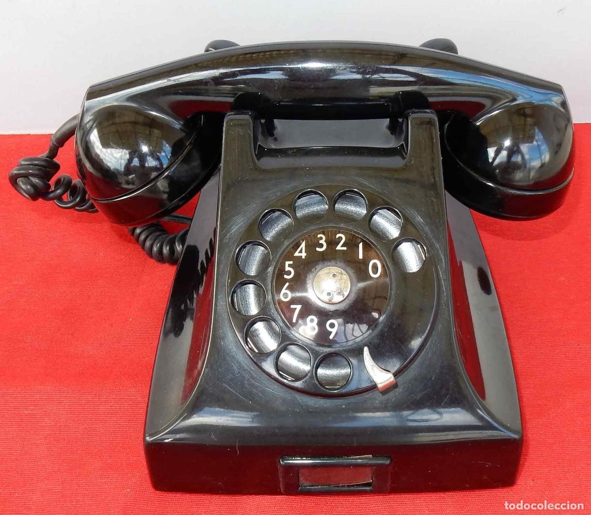 Phones: Tel&eacute;fono antiguo L M ERICSSON - de baquelita -
