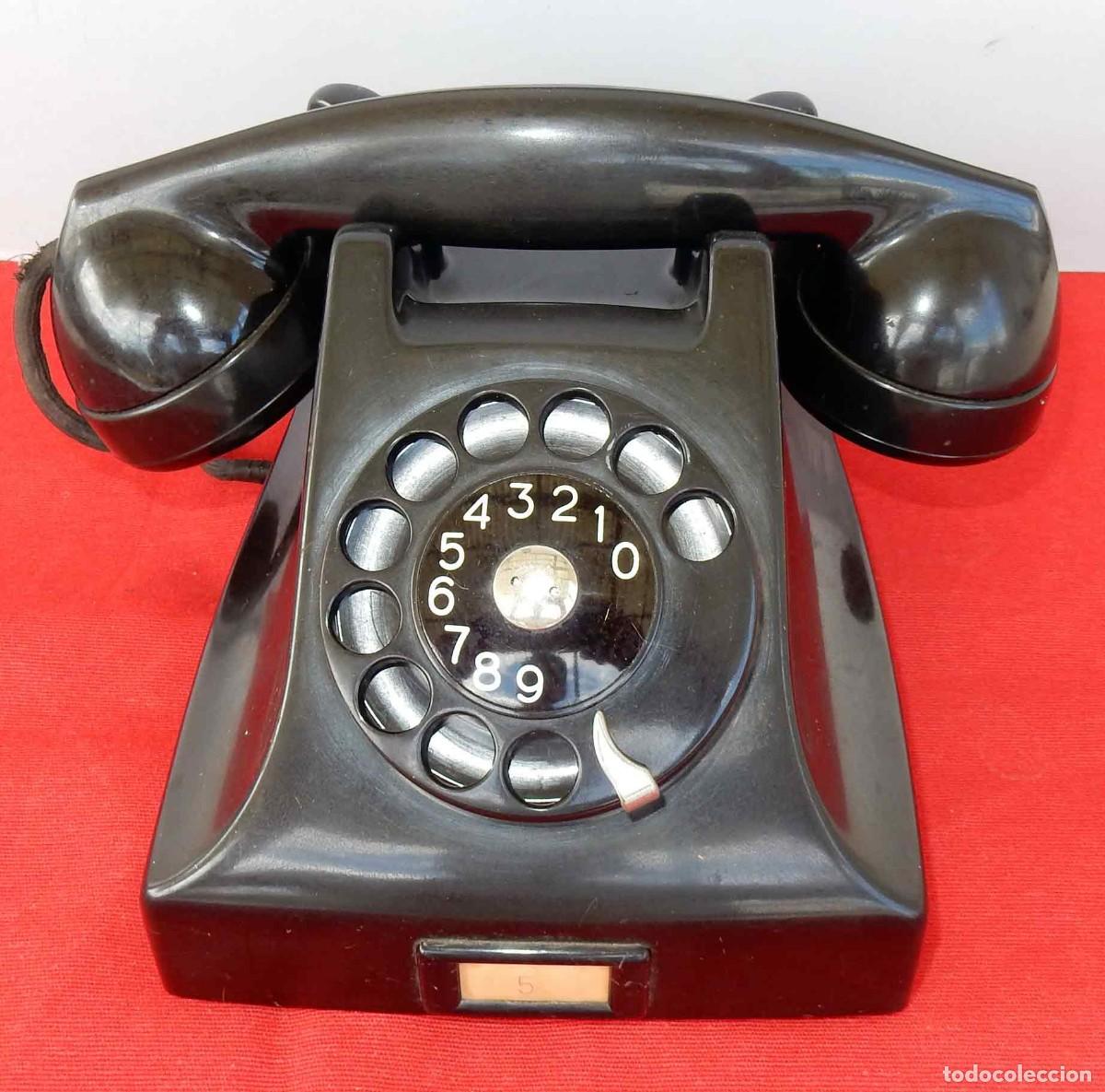 Phones: Tel&eacute;fono antiguo L M ERICSSON - de baquelita -