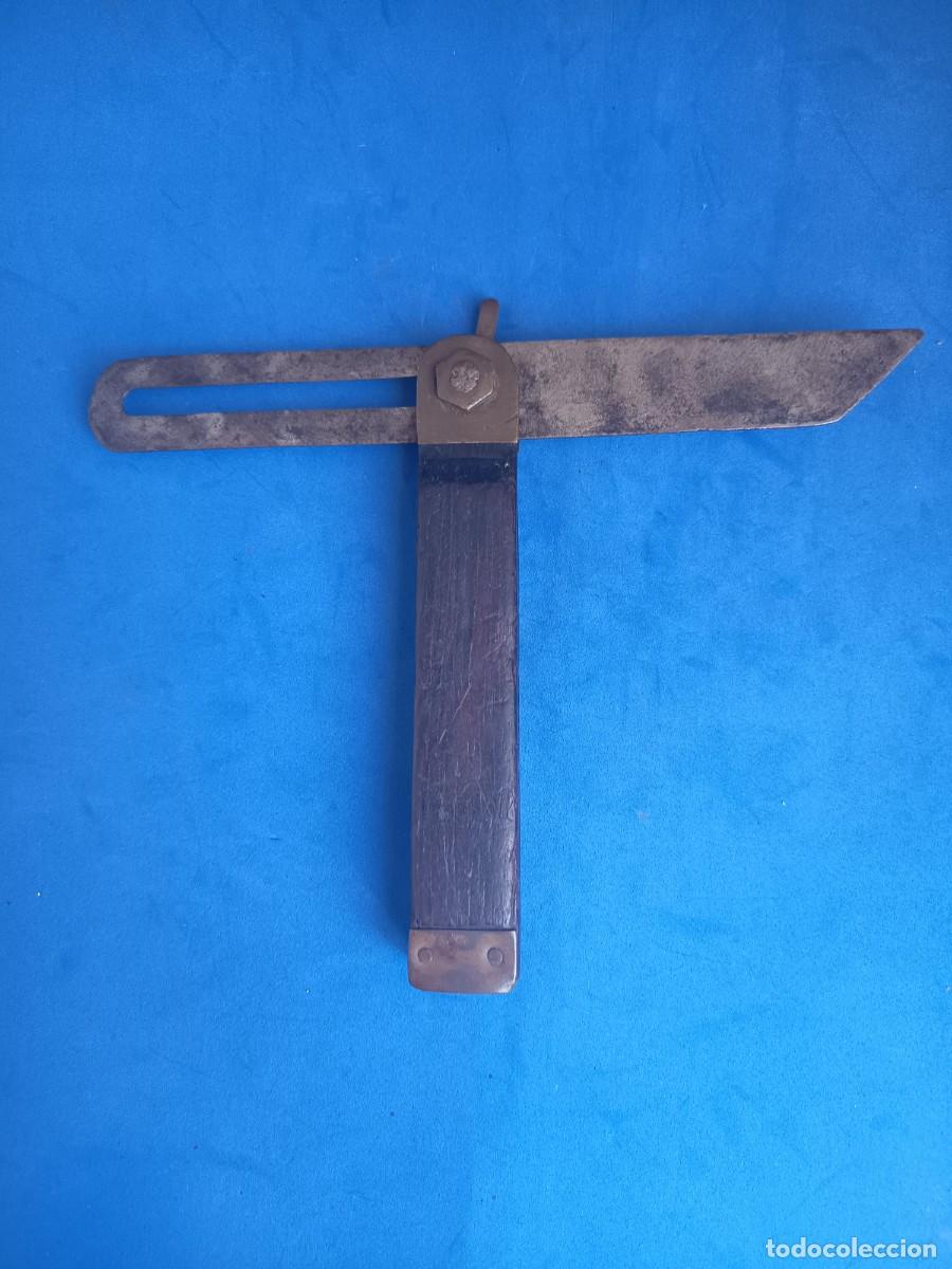 Antig&uuml;edades: Herramienta de carpinter&iacute;a - Foto 1