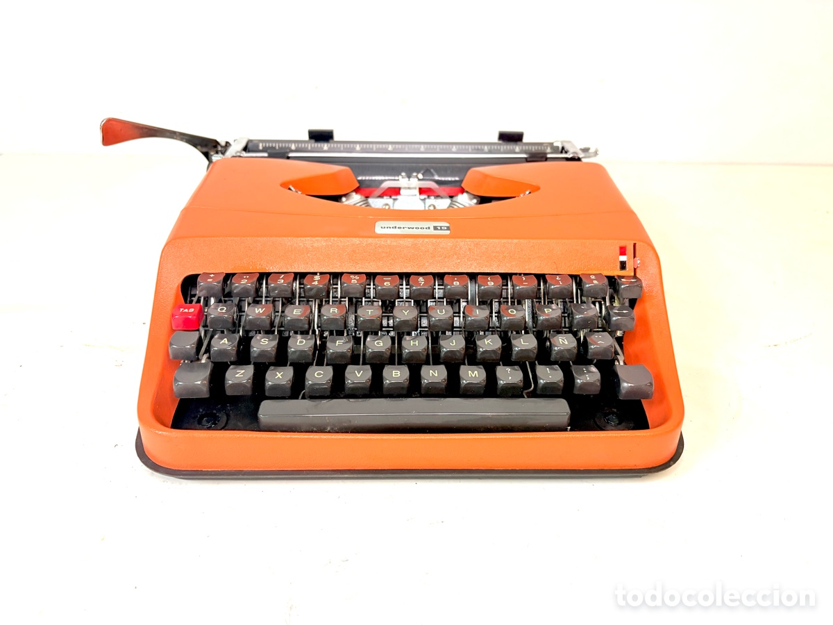 Antig&uuml;edades: M&aacute;quina de escribir Underwood 19 italiana 1971-1973