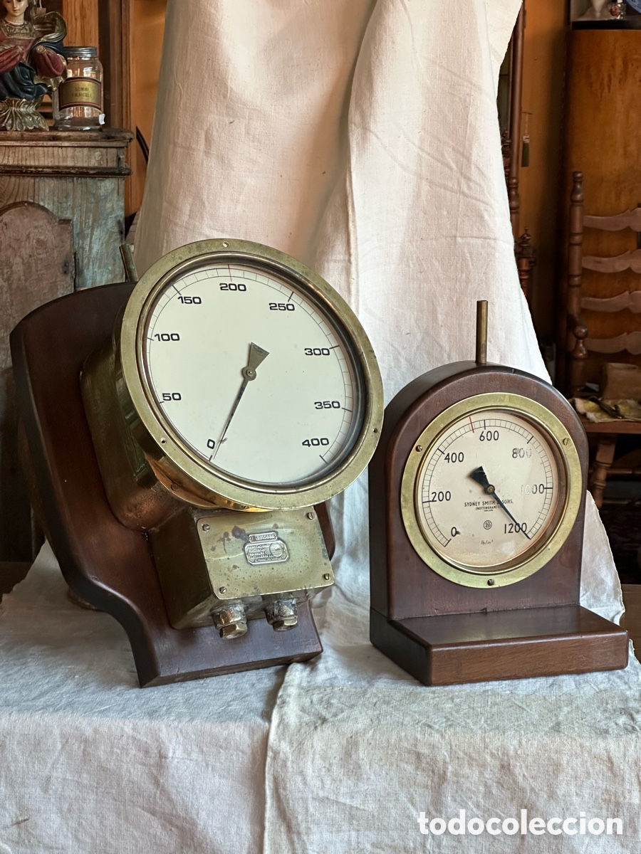 Antig&uuml;edades: Conjunto de 2 man&oacute;metros industriales. El Ferrol del Caudillo y Sydney Smith. Naval artiller&iacute;a.