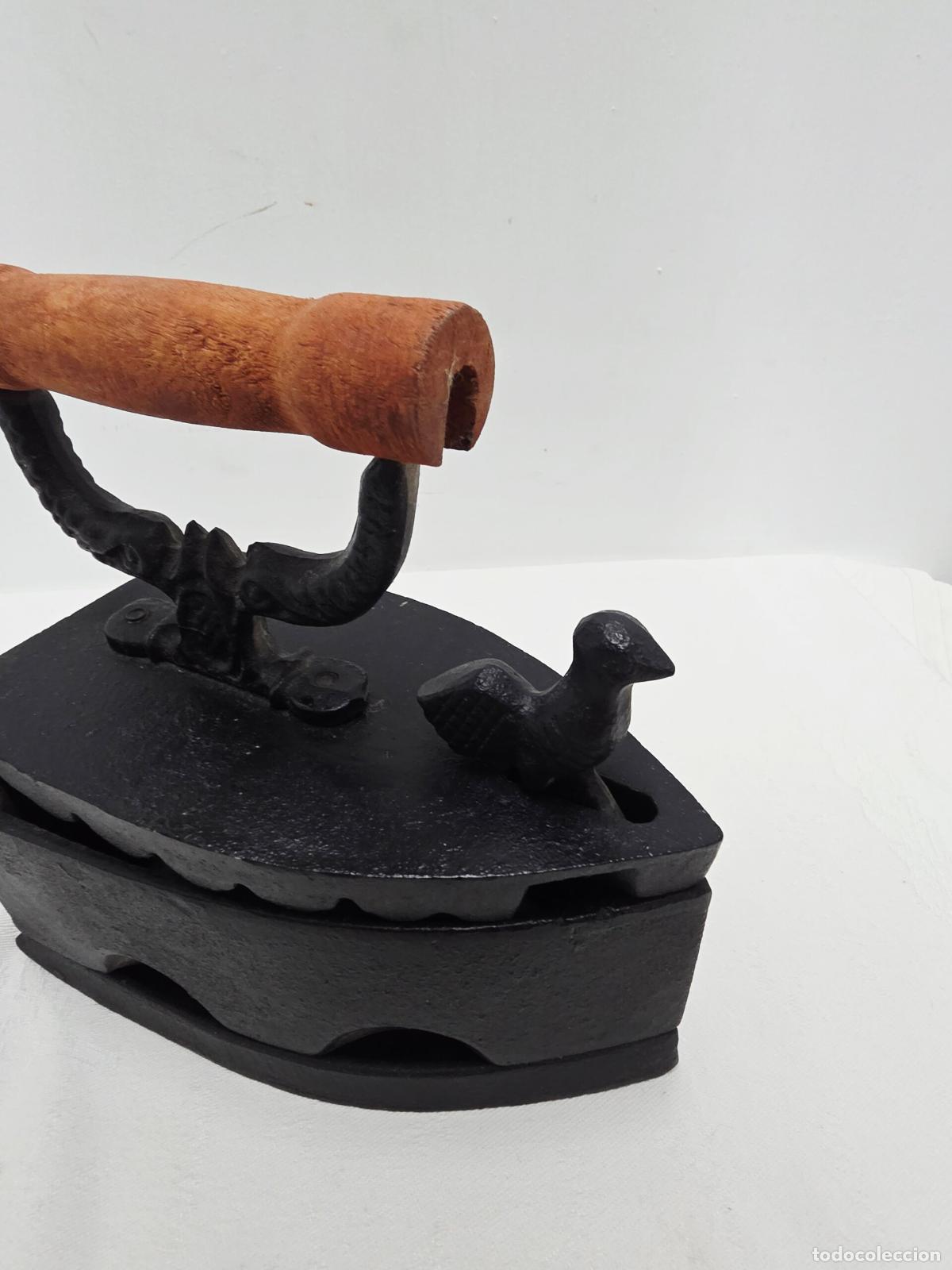 Antig&uuml;edades: Plancha de carbon hierro fundido - Foto 2