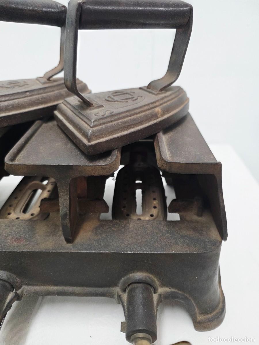Antig&uuml;edades: Calentador de planchas antiguo - Foto 6