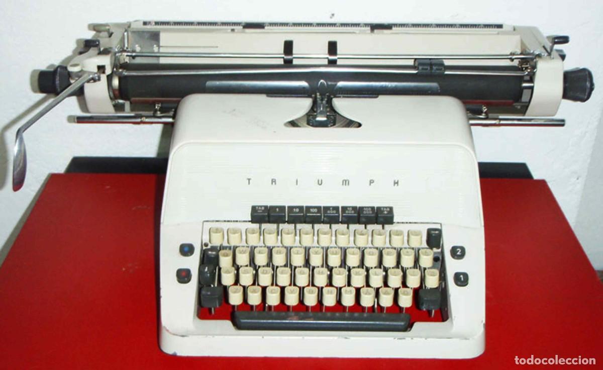 Antiques: M&aacute;quina de escribir TRIUMPH
