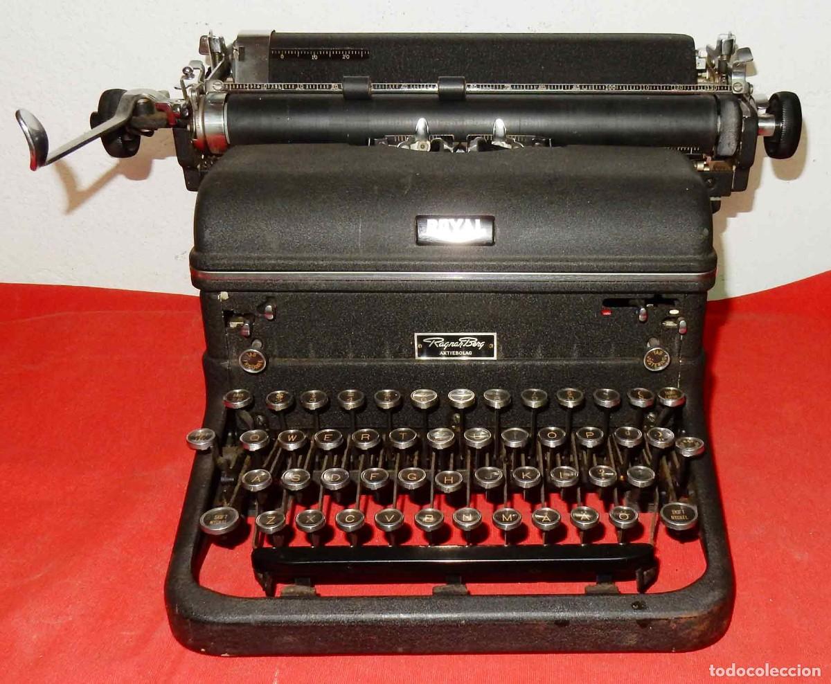 Antig&uuml;edades: M&aacute;quina de escribir ROYAL - Foto 2