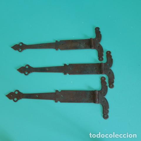 Antig&uuml;edades: Lote 3 Bisagras Grandes de Forja Artesanal Hierro Decorativo 41,5 cm Port&oacute;n Puerta R&uacute;stica