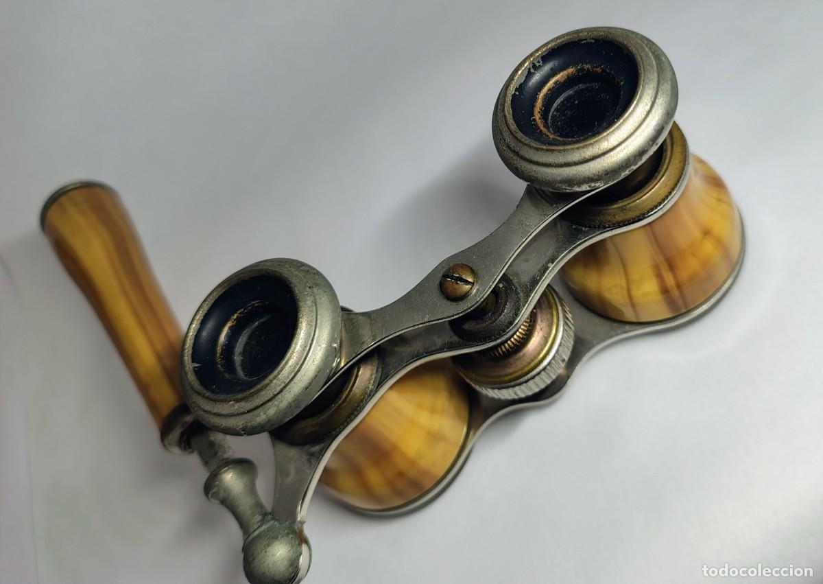 Antig&uuml;edades: Prism&aacute;ticos binoculares de &oacute;pera o teatro. Anteojos vintage. Mango extensible plegable. G001