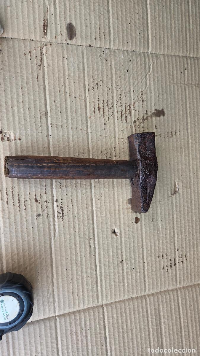 Antig&uuml;edades: martillo antiguo herramienta