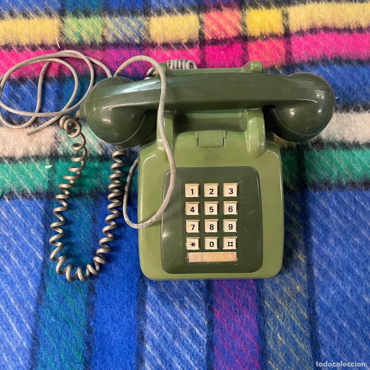 Tel&eacute;fonos: Tel&eacute;fono de sobremesa de teclado, modelo DRT-L, Espa&ntilde;a, producido en mayo de 1984