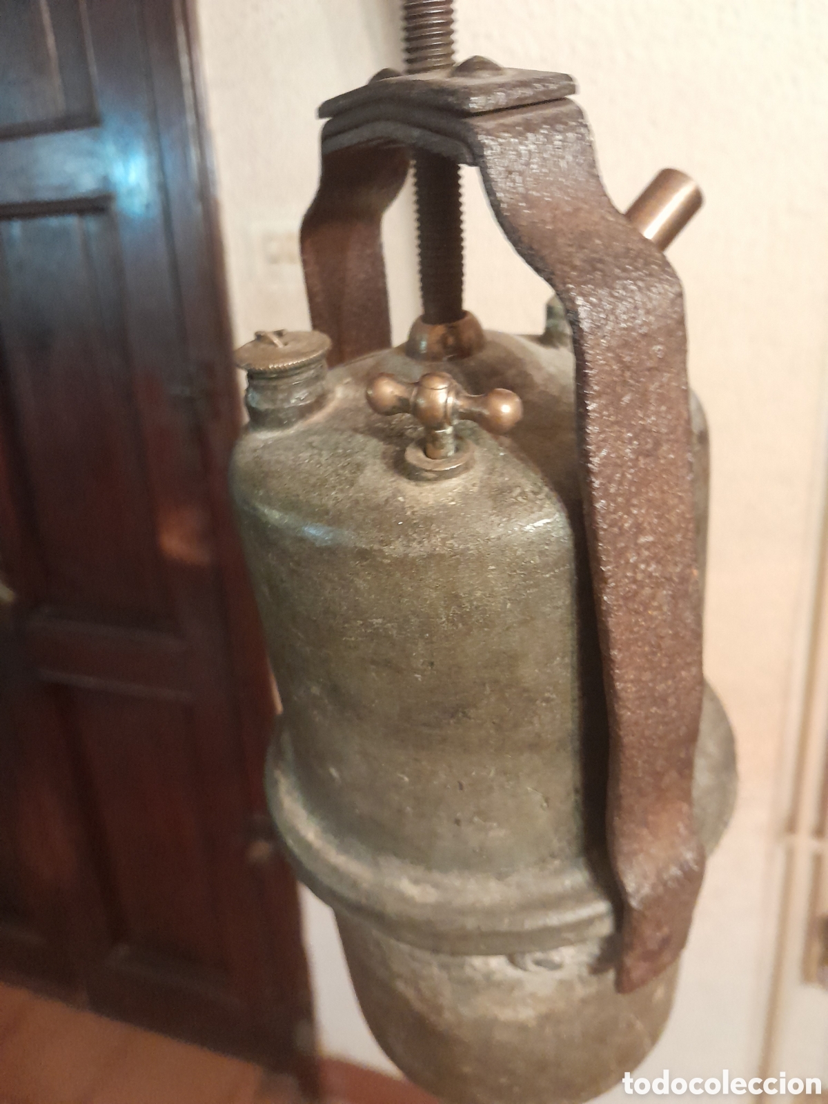 Antig&uuml;edades: L&aacute;mpara de carburo siglo XIX