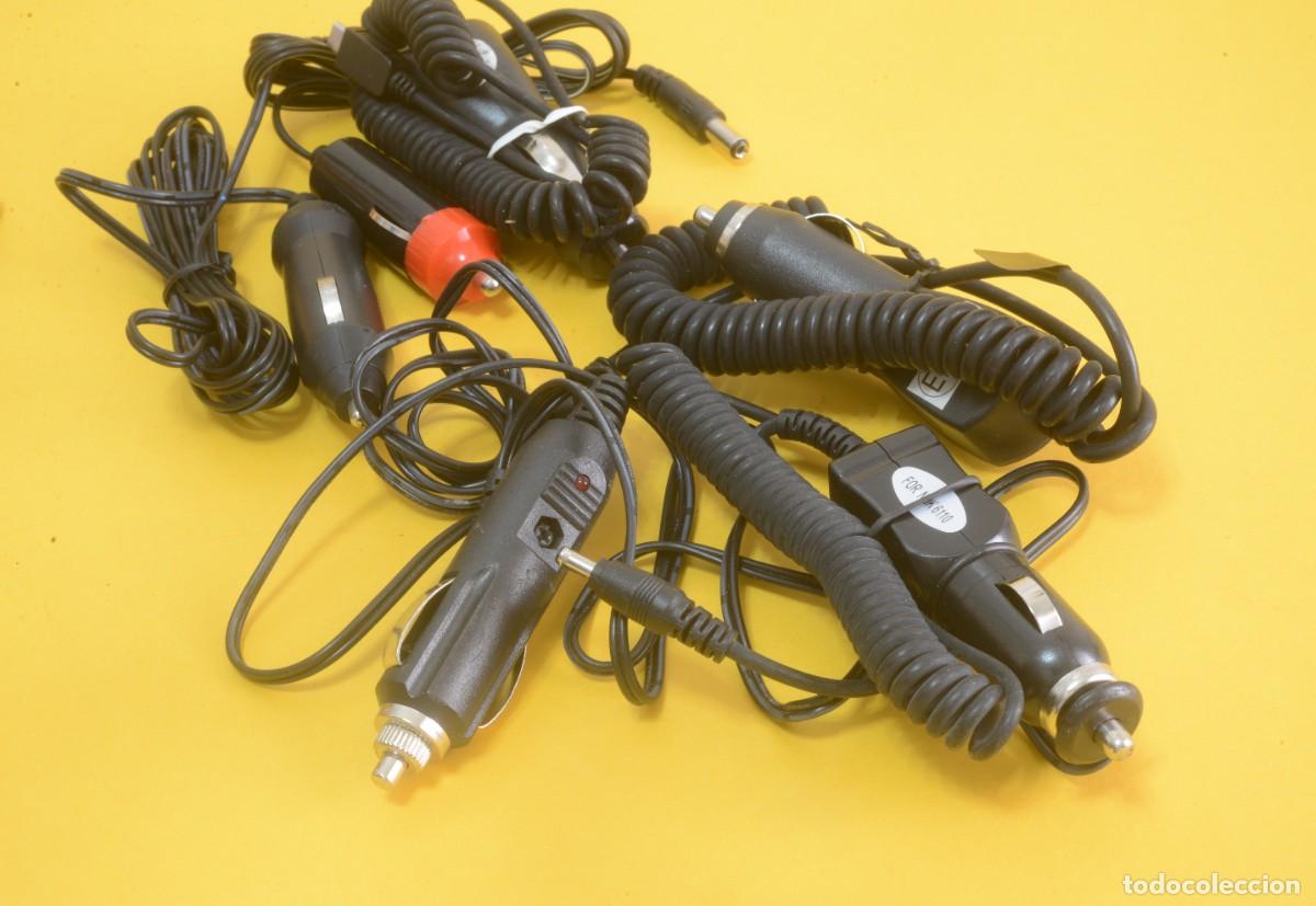 Antig&uuml;edades: Lote de 6 cargadores y cables de extensi&oacute;n para encendedor de cigarrillos de coche de 12V