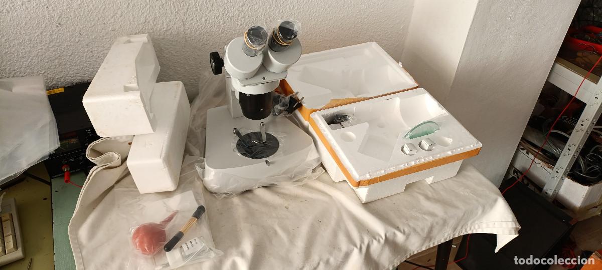 Antig&uuml;edades: MICROSCOPIO BINOCULAR X2 Y X4