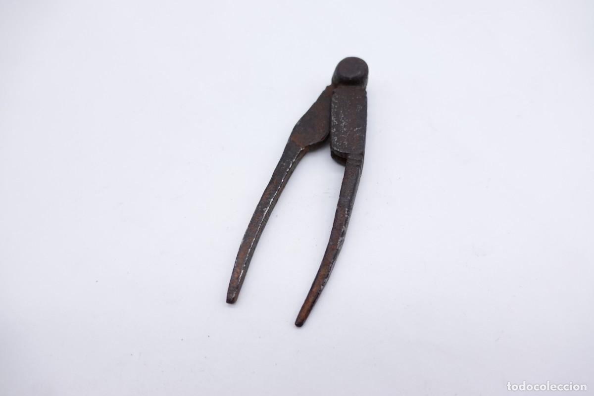 Antiques: COMPAS MUY ANTIGUO DE HIERRO FORJADO ARTESANAL