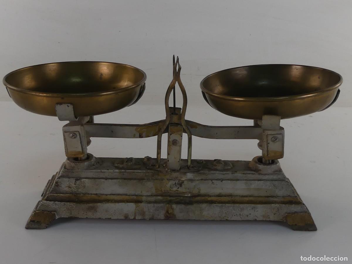 Antig&uuml;edades: VINTAGE BALANZA DE DOS PLATOS