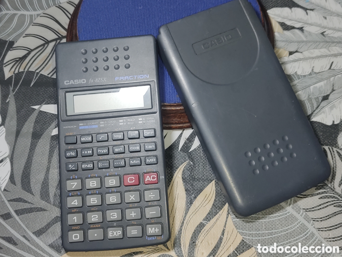 Antig&uuml;edades: Calculadora Casio FX-82SX & Fracci&oacute;n.Funciona perfectamente y muy buen estado.*A*