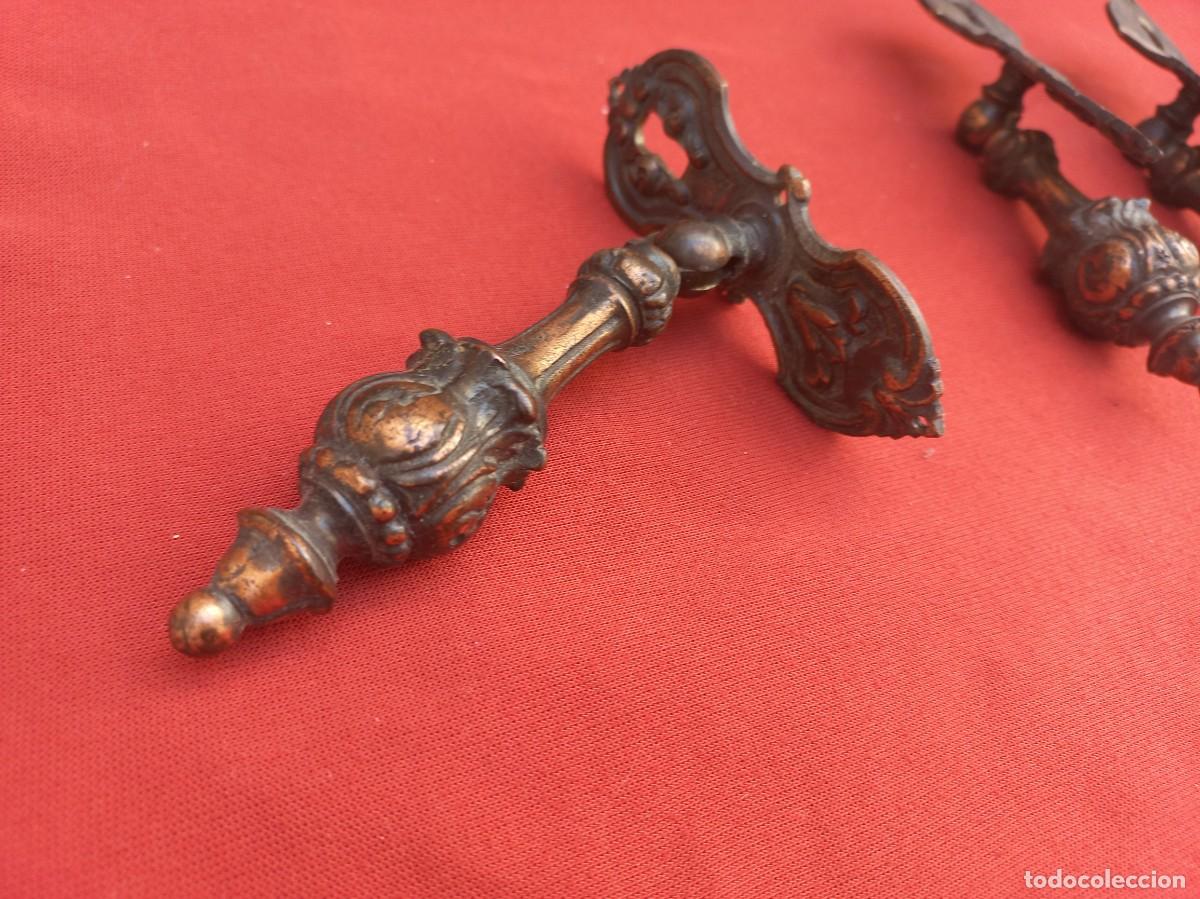 Antig&uuml;edades: 4 tiradores de bronce macizo con bocallave estilo barroco - Foto 11