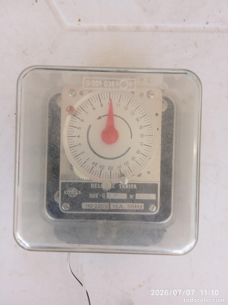 Antig&uuml;edades: Reloj el&eacute;ctrico selector de tarifa