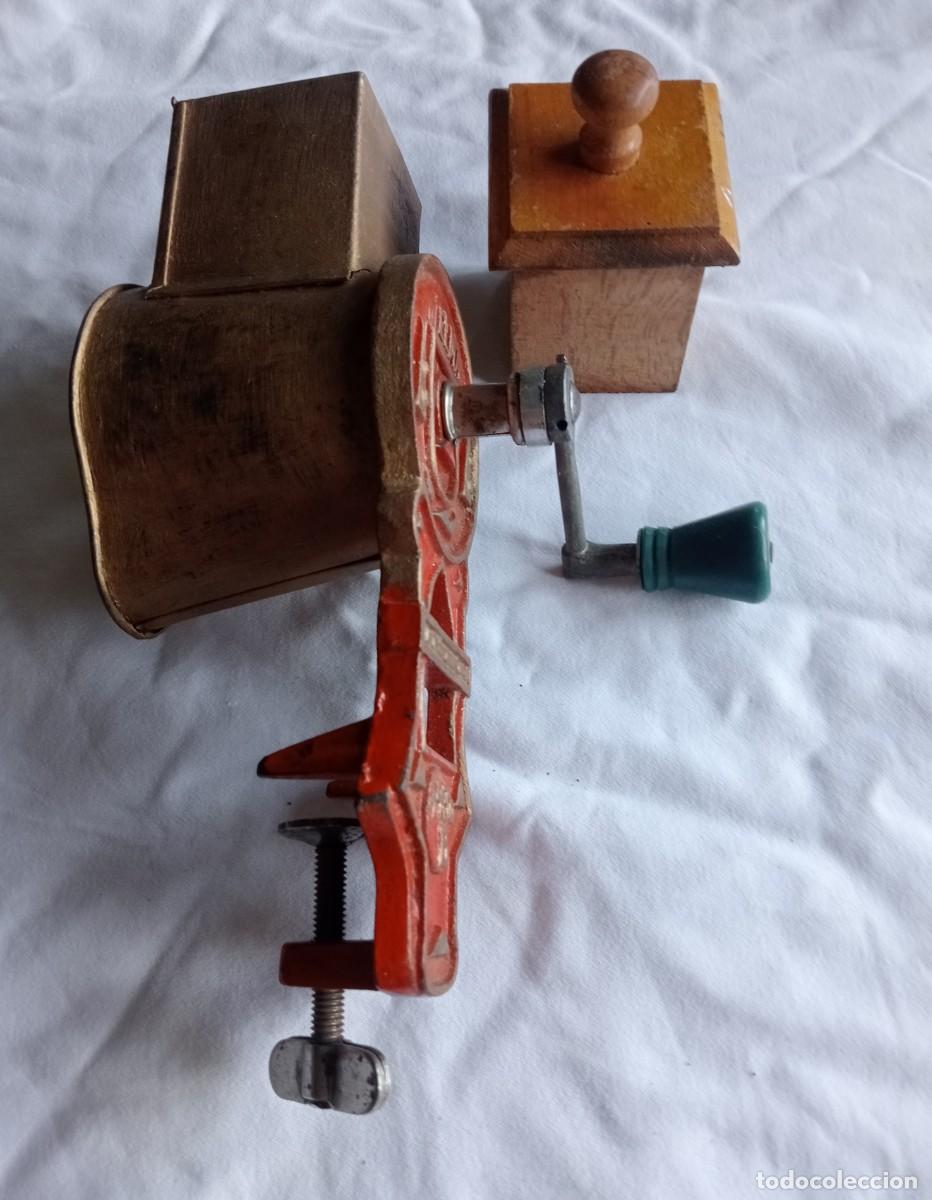 Antig&uuml;edades: MOLINILLO ELMA 1430B, RALLADOR DE PAN, ETC, A MANIVELA, MUY ANTIGUO