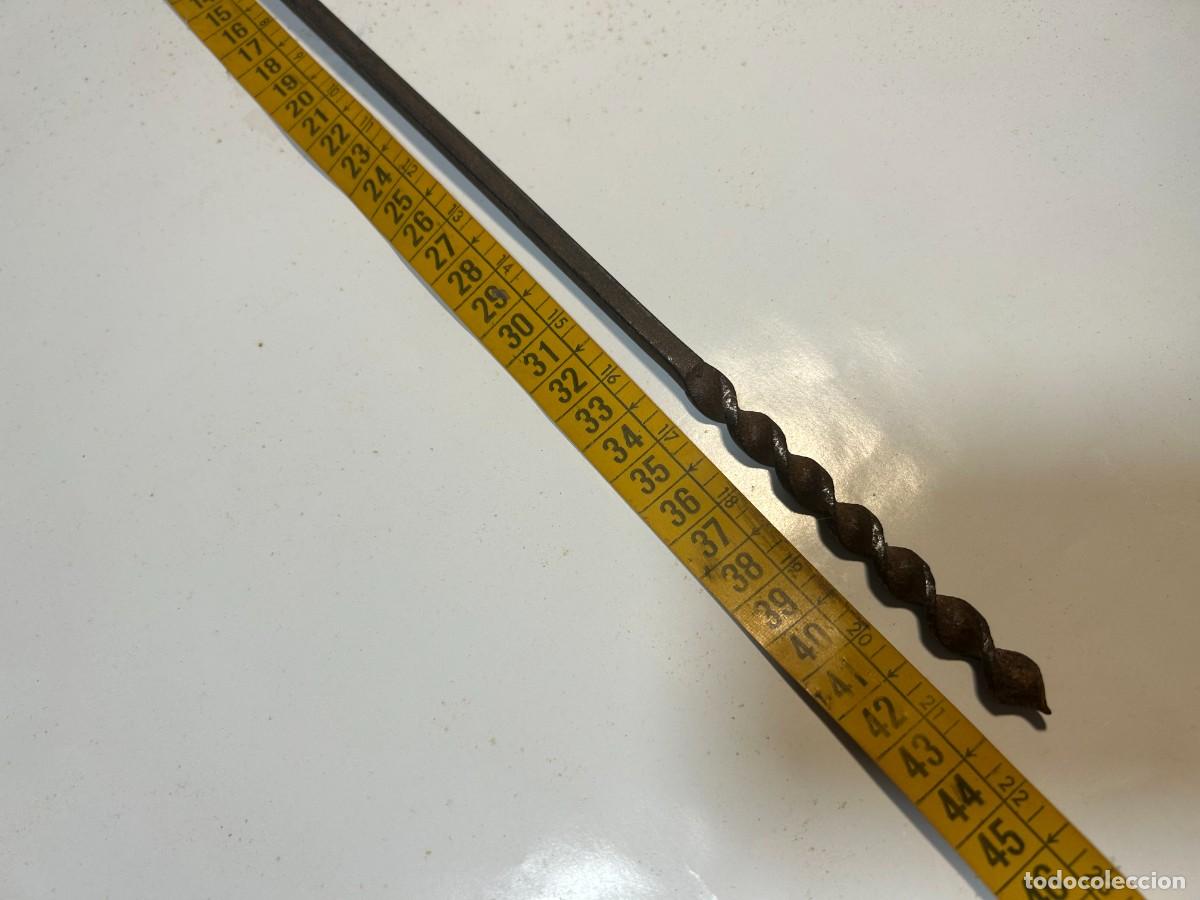 Antig&uuml;edades: Berbiqui de hierro y madera antiguo,taladro 44 cms - Foto 5