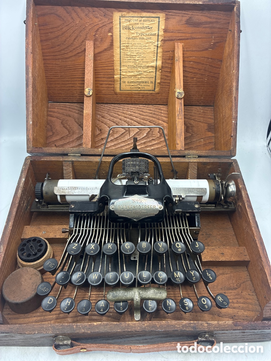 Antiquit&auml;ten: Antigua m&aacute;quina de escribir Blickensderfer n&uacute;mero 5.