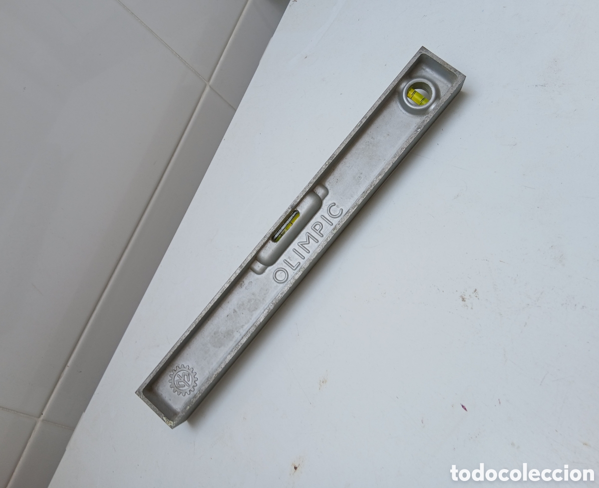 Antig&uuml;edades: Nivell de aluminis Olimpic, 35cm. - Foto 3