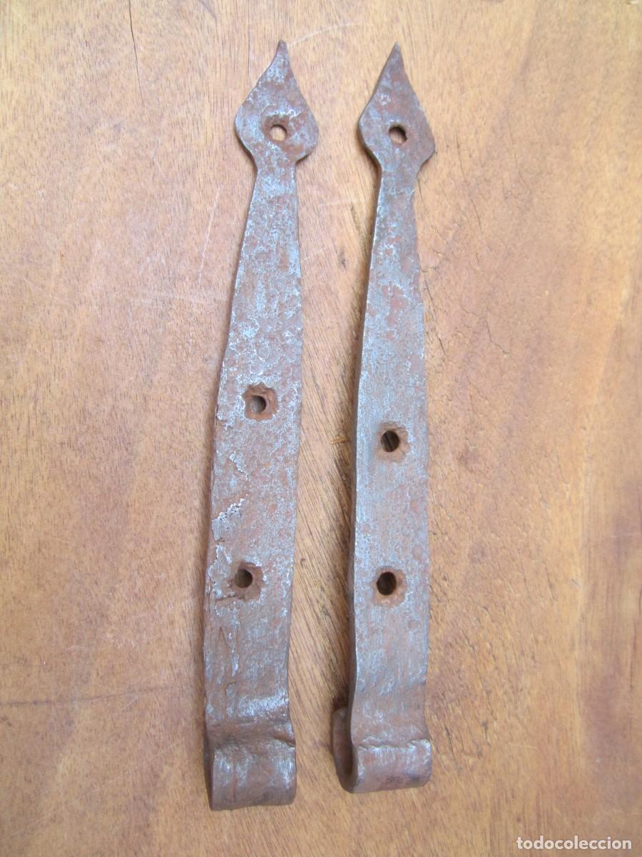 Antig&uuml;edades: Bisagras antiguas centenarias, pareja 24.5 cm.