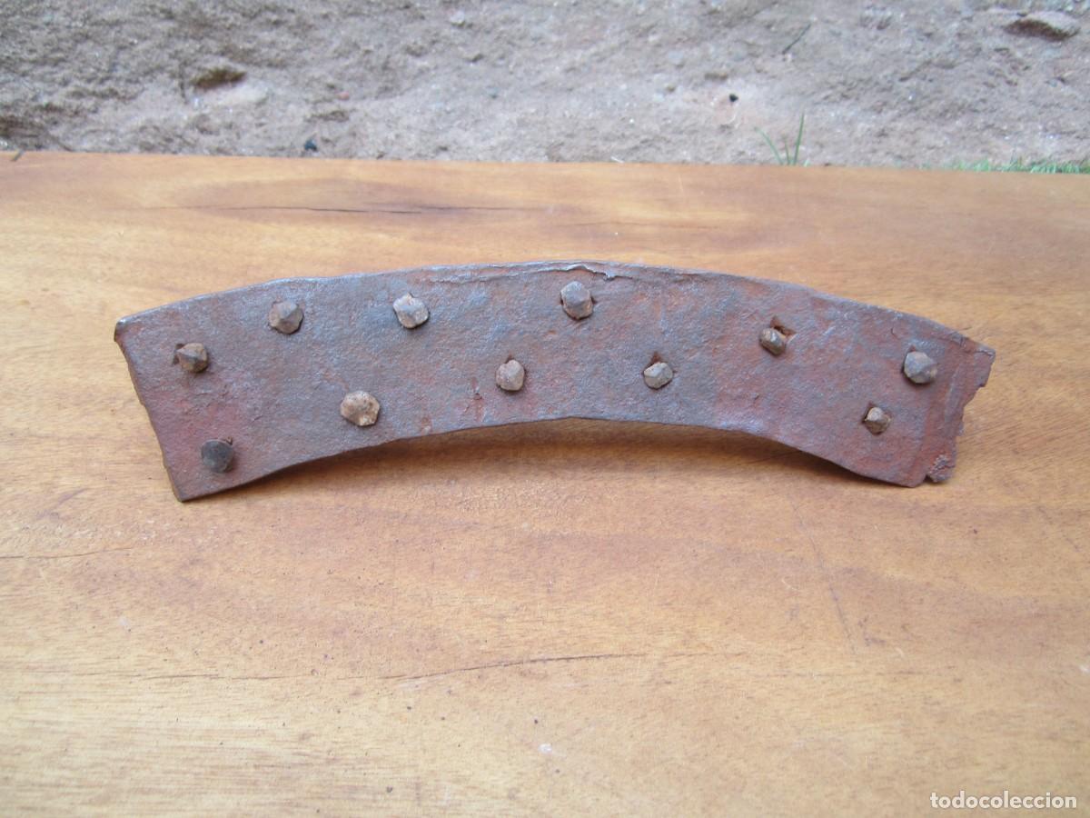 Antig&uuml;edades: Hierro antiguo de forja centenaria.