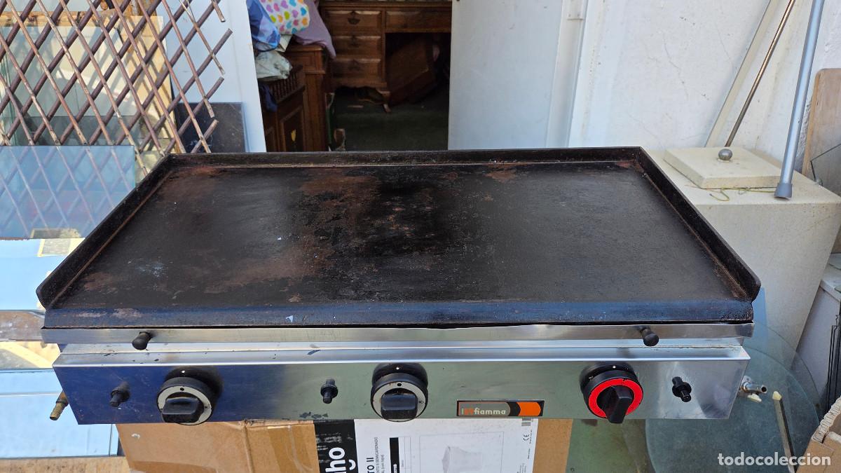 Antig&uuml;edades: plancha de hosteleria muy buena - Foto 2