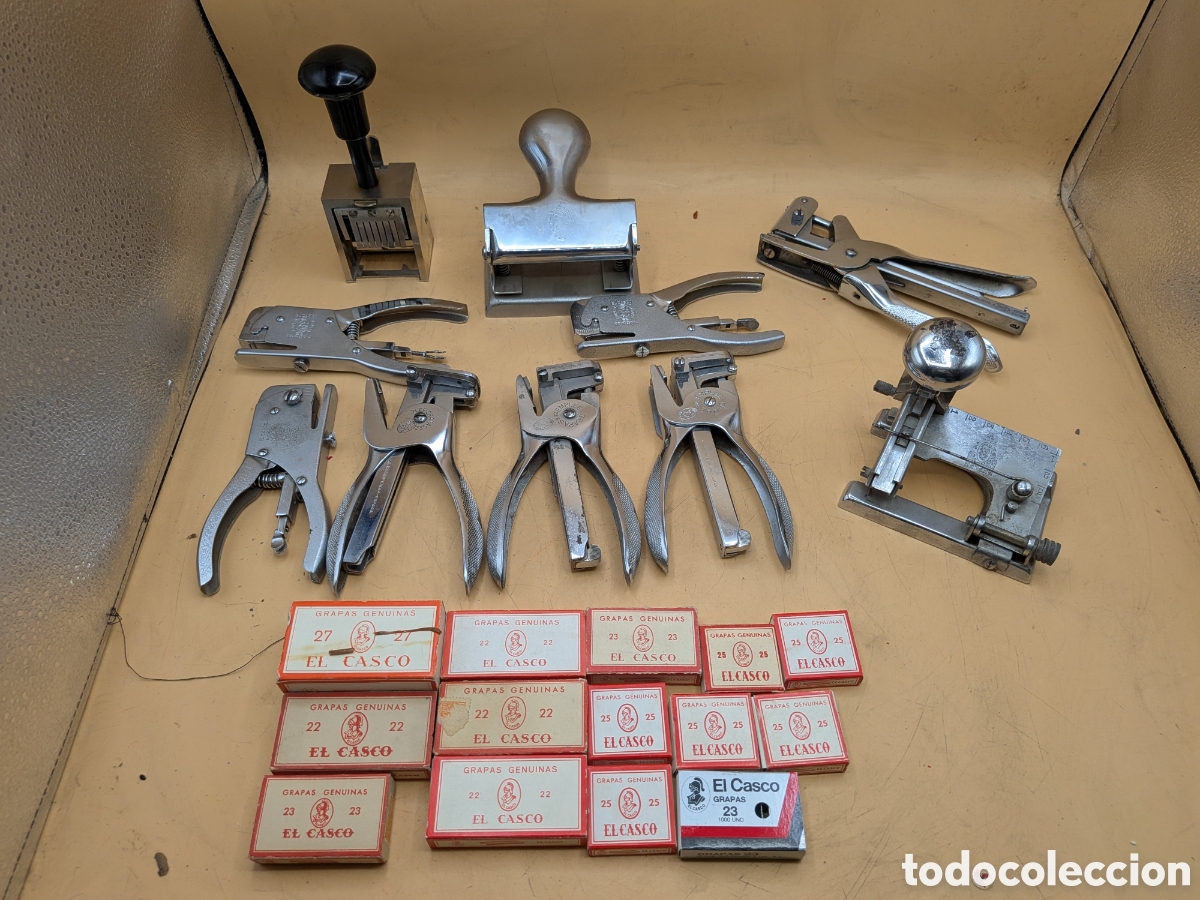Antig&uuml;edades: EL CASCO EIBAR LOTE ANTIGUO