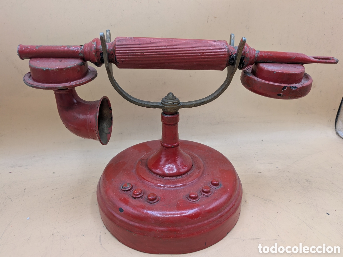 Tel&eacute;fonos: CURIOSO TEL&Eacute;FONO ANTIGUO ROJO